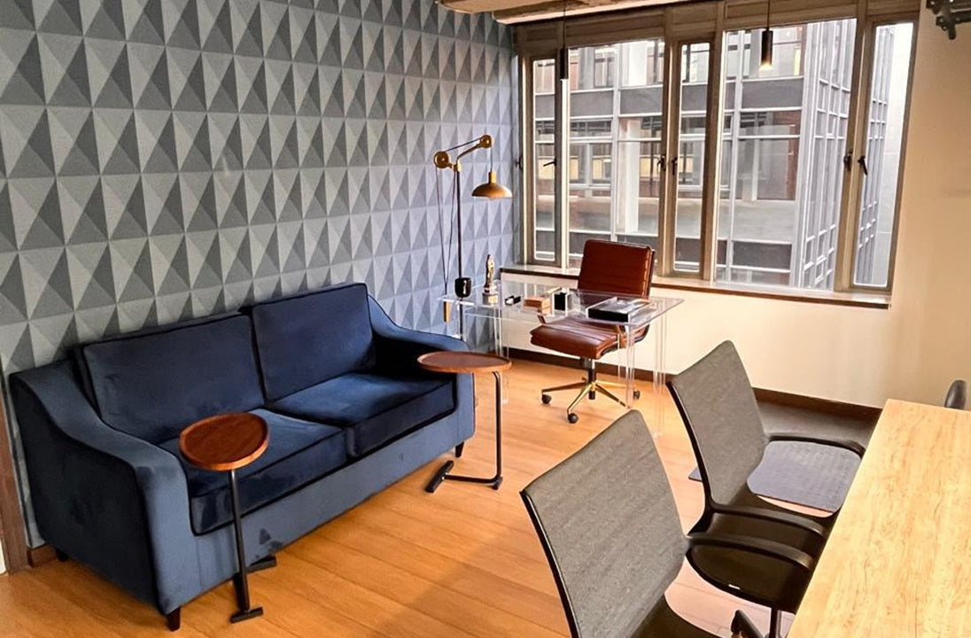 Modern Office Renovation at Centro Internacional | Interior Design